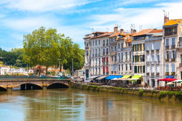 Le marché immobilier résiste encore à la baisse !